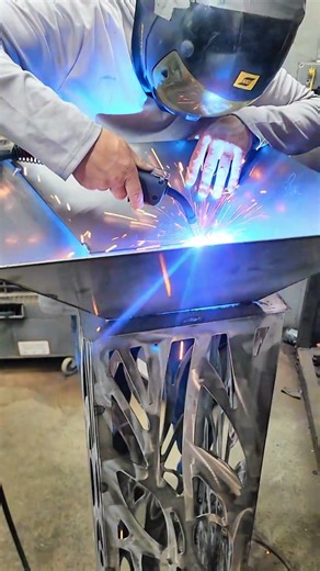 DIY Solar Light Tower with Planter | Premier Plasma CNC Build | Outdoor Yard Décor Project