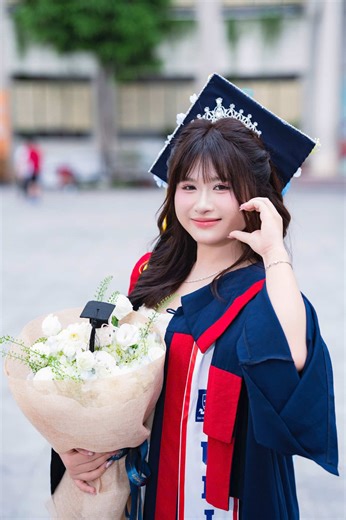 Mũ vương miện hoa hai mặt chỉ 3XX đồng — Hướng dẫn làm mũ tốt nghiệp