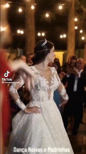 Olha Só O Que Essa Noiva E As Madrinhas Fizeram 😱