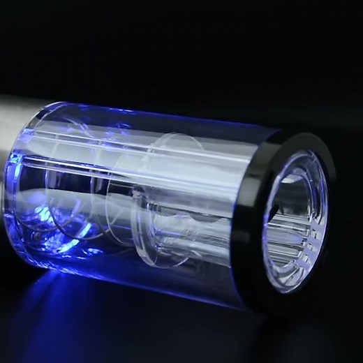 Automatic corkscrew electric wine bottle opener - a new way to pull wine cork out