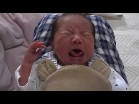 【赤ちゃん生後10日】大泣きしたけどミルクあげたら落ち着きました