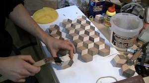Master Woodworking with a 3D Tumbling Cutting Board – Step-by-Step Guide to Stunning Design