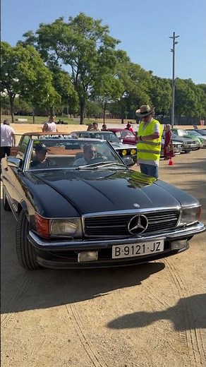 ⭐🚗 Mercedes-Benz SL… ¡elegancia deportiva que nunca pasa de moda!