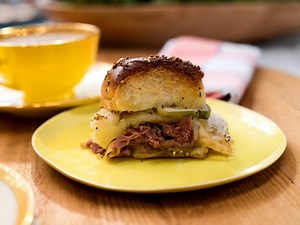 Roast Beef Tea Sliders