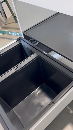 Szafka pod zlewozmywak w systemie bezuchwytowym, kosze firmy Blanco #szafka #front #kosz #stolarz #meble #diy #kuchnia #front #zabudowa | Pan Prywaciarz
