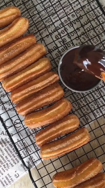 Easy Churros Recipe – Crispy, Sweet, and Ready in Minutes!