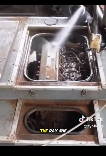 Transforming a $400 Bus into a Cozy Motorhome