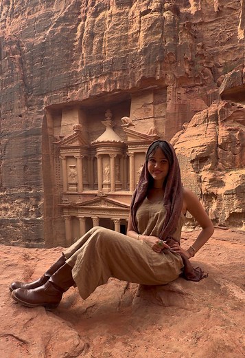 Exploring the Wonders of the World: Petra Awaits
