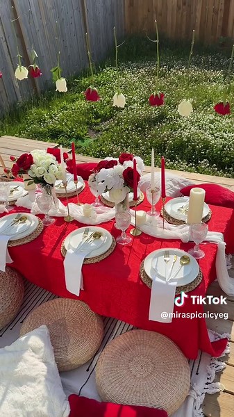 Luxury Picnic Setup Ideas for Backyard Celebrations