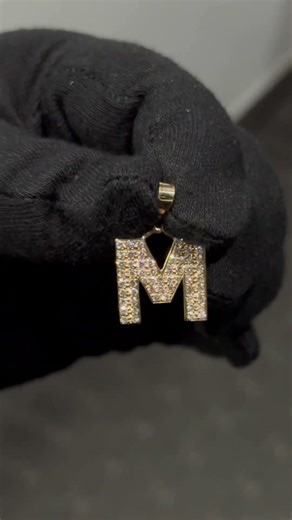 Custom letter pendant💎vvs-vs diamonds many available 🙌 #gold #diamond #brainrot #ice #jewellery