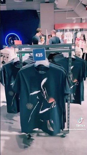 Lady Gaga Store in London 😳