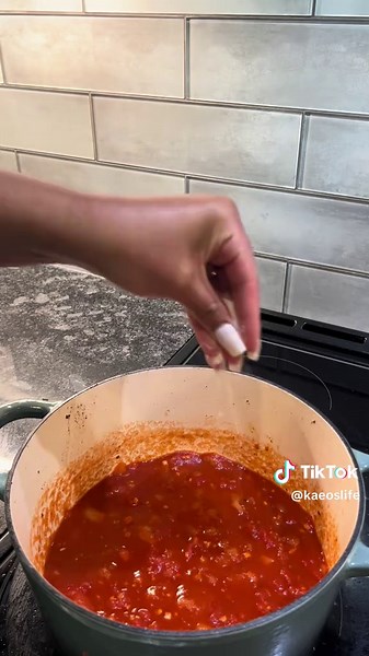 Delicious Spaghetti and Meatballs Dinner Recipe