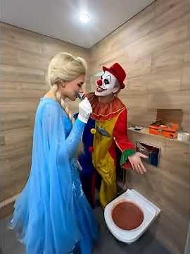 Creepy Clown’s Deadly Candy Gift to Elsa 🤡🍬❄️💀