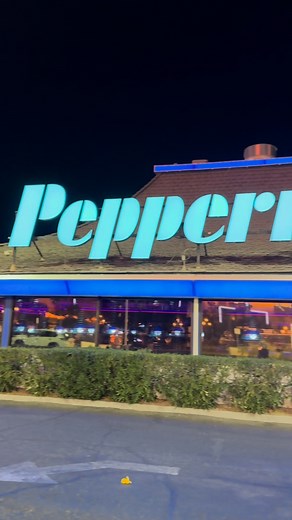 Retro Vegas, neon lights, and cocktails by the fire. 🔥🍸 If you haven’t been to Fireside Lounge yet, you’re missing out. #PeppermillVegas #RetroVegas #FiresideLounge | Peppermill Las Vegas