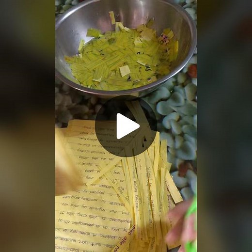 Making handmade recycled paper using my scratch papers🥰 #storytime #xyzbca #trending #foryou #fypage #fyp #fypシ #handmade #recycledpaper