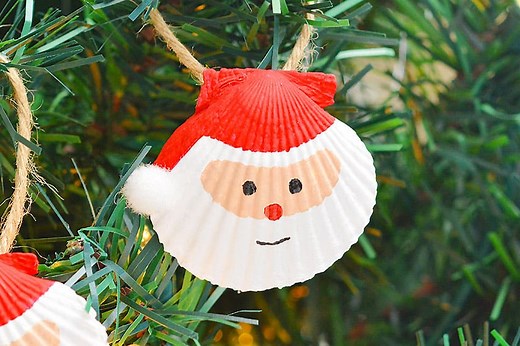 Seashell Santa | DIY Santa Ornaments