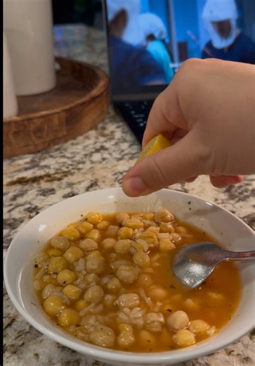 Garbanzos 🍵🫘💛✨ #comida#comidamexicana#comidacasera#garbanzos#sopadegarbanzos#chickpeas#chickpea#sopa#receta#recetasfaciles#recetaseconomicas#comidaeconomica#soupseason#comidamexicana🇲🇽#cocinaconmigo#cocinandoconamor#paratiiiiiiiiiiiiiiiiiiiiiiiiiiiiiii