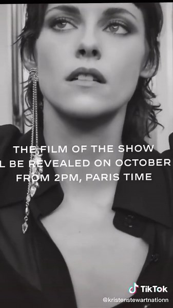 THERE'S NO WAY TO SAY THAT THIS WOMAN IS NOT PERFECT 🥹❤️ #kristenstewart #chanel #fashionweek2022 #foryoupage #fyp #viral #model #trending