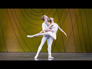 Symphonic Variations pas de deux (Marianela Nuñez, Vadim Muntagirov; The Royal Ballet)