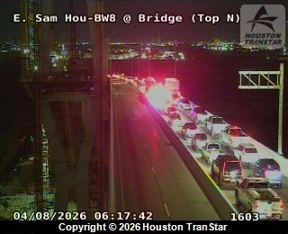 Crash cleared after closing southbound lanes on Houston Ship Channel bridge
