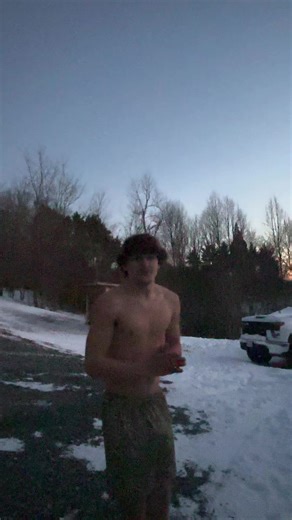 Cameraman sucked but it’s okay But @Lane beaver it’s your turn buddy @carter_n8 #coldasf