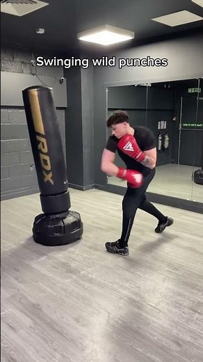 Boxing Basics: Signs Someone Can’t Fight | Common Beginner Mistakes to Avoid