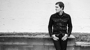 Brian Fallon Pens Modern Day Classic On Second Solo LP 'Sleepwalkers' (ALBUM REVIEW) - Glide Magazine