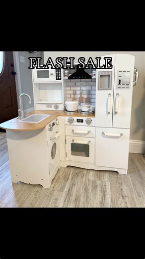 The cutest play kitchen ever!!! | kitchen play set