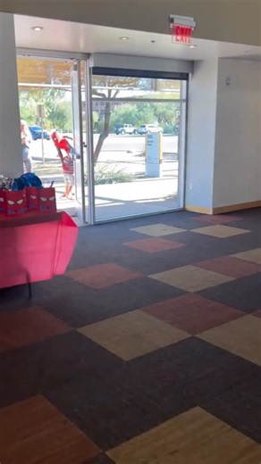 Thibault on Instagram: "Creep – Radiohead - Released in 1992, Creep expresses feelings of insecurity, alienation, and not belonging. Written by Thom Yorke, the song became an unexpected global hit, even as the band later distanced themselves from it. A defining anthem of vulnerability. - #guitar #guitarra #howtoplayguitar #music #guitartutorial 6string music fypシ"