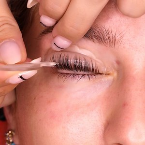 394K views · 41 reactions | It's all about lashes today | Make-Up & Hair Tutorials | Facebook