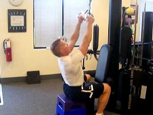 How to Do a close grip pull down to tone the lat muscles and back