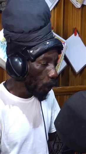 Sizzla Live Dubplate Performance - Little Lion Sound