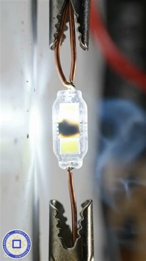 Aşırı Akımda Ne Olur? LED🔥 #Shorts #Elektronik