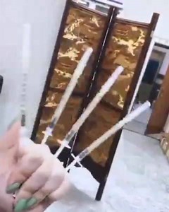 #بلازما_ماتركس CellularMstrix BCT-HA تعتبر الابتكار الثوري 👌 للجمال والعناية بالبشرة لما تعطيه من فوائد كثيره تجميليه وعلاجيه للبشره... تقنية حاصلة على براءة اختراع 🔝 تجمع بين #البلازما_الغنية_بالصفحيات_الدموية_ذاتية_التفعيل PRP ➕ #حامض_الهايلورونيك (HA) في ان واحد ✔ من جملة فوائدها⚠️ ⛔تزيد من انتاج الكولاجين في البشرة ⛔تعزز مرونة الجلد وسمكه ⛔توحد لون البشرة ⛔تحفز تمايز الخلايا الجذعيه وانتشارها ⛔تثير توليد الاوعية الدمويه الشعريه ⛔نضاره وترطيب عالي ⛔تعطي امتلاء للمنطقة المحقونه لاحتواءها على