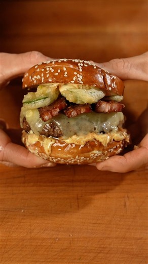 One of my favorite burger recipes 🍔