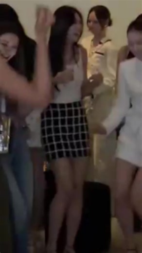 Lena yang Makin Menggoda saat Tipsy