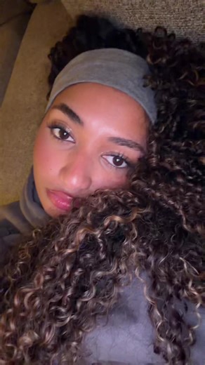 KS (@keara.steiner)’s videos with Ashanti x Moneybagg Yo - AJ