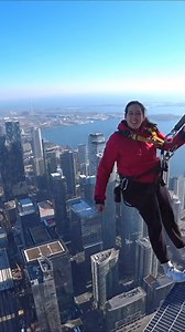 Book #EdgeWalk today! ✨☀️🕶️ Réserver votre promenade L’HAUT-DA CIEUX dès aujourd’hui! | CN Tower / Tour CN