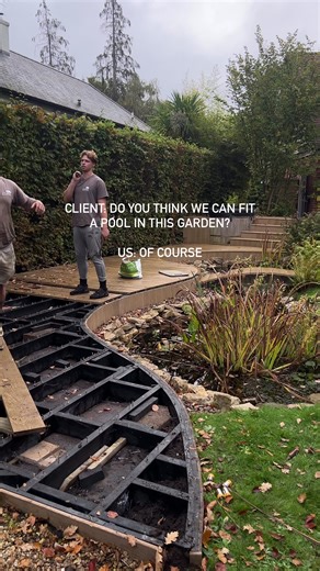 Creating a Natural-Looking Swimming Pool Oasis