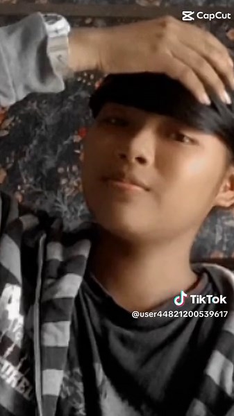 វីដេអូ​របស់ S... 🐼 (@s5717592) ជាមួយ LOSE - LAY Remix