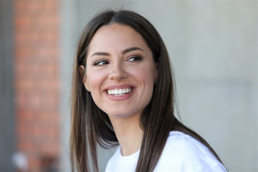 Fatalno izdanje Sare Jo! Uvijala se i okrenula leđa, pa pokazala da može da parira Džej Lo