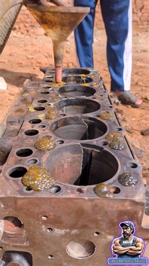 How Mechanics Remove Heavy Rust from Old Engine Blocks Using Acid | Super Satisfying Restoration 🔧🔥 👍 Like the video 💬 Comment your thoughts 🔁 Share with friends 📌 Follow for more satisfying engine restoration content! #EngineRestoration #RustRemoval #EngineBlockCleaning #MechanicWorkshop #MetalCleaning #EngineRebuild #WorkshopSkills #SatisfyingMechanicWork | Pro Mechanic Skills