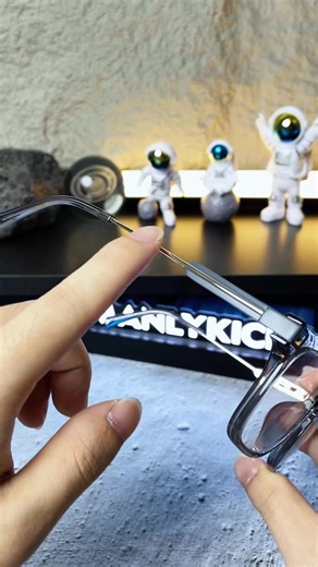 🤔 On long trips, I used to swap glasses—read the map, then try to see the road.💪 Now one pair keeps everything crystal-clear, mile after mile. ✅ Near & far vision in one ✅ Auto-tint in sunlight ✅ Lightweight comfort for hours 🎉 Road trips feel easy and safe again—mine were 45% OFF! | Manlykicks New