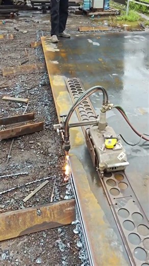 Gas Cutting skills with PUG CUTTING #anuptechmane ‪@anuptechmane‬