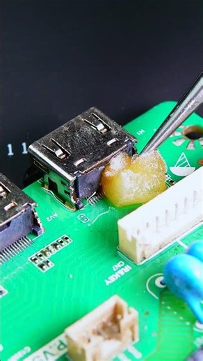 Circuit board cleaning solution, repairman, mobile phone repair, motherboard repair, circuit board