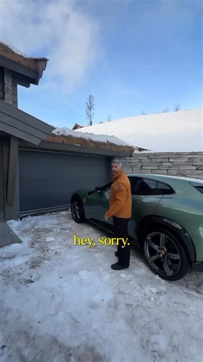 Divine Design Decor on Instagram: "This is the ultimate CABINS I’ve ever seen🤩wouldn’t you agree?? Via @theluxuryhomeshow by @lhm_mountainhomes #cabin #norway #luxuryliving #interiordesign #retreat"