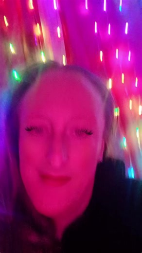 Bambi ❤️&Nala (@katzemaus)’s videos with If its raining its raining BittyMcLean Ziggy style - Ziggy in tha House