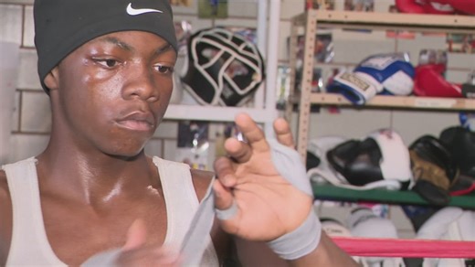 Cleveland coach at Inner City Boxing helping kids get off the street