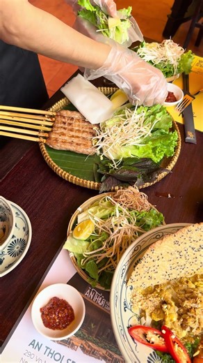 Spring Roll Mastery in a Michelin-Star Restaurant 🇻🇳✨ | Hoi An, Vietnam