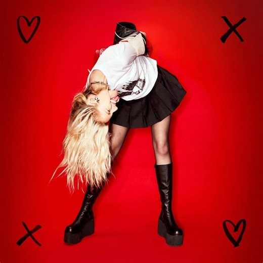 Dylan - Nothing Lasts Forever Lyrics